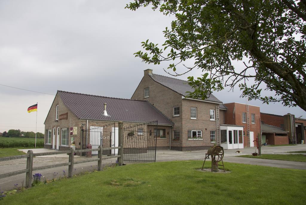 Breeden Steeger Hoeve Lichtervelde Екстериор снимка